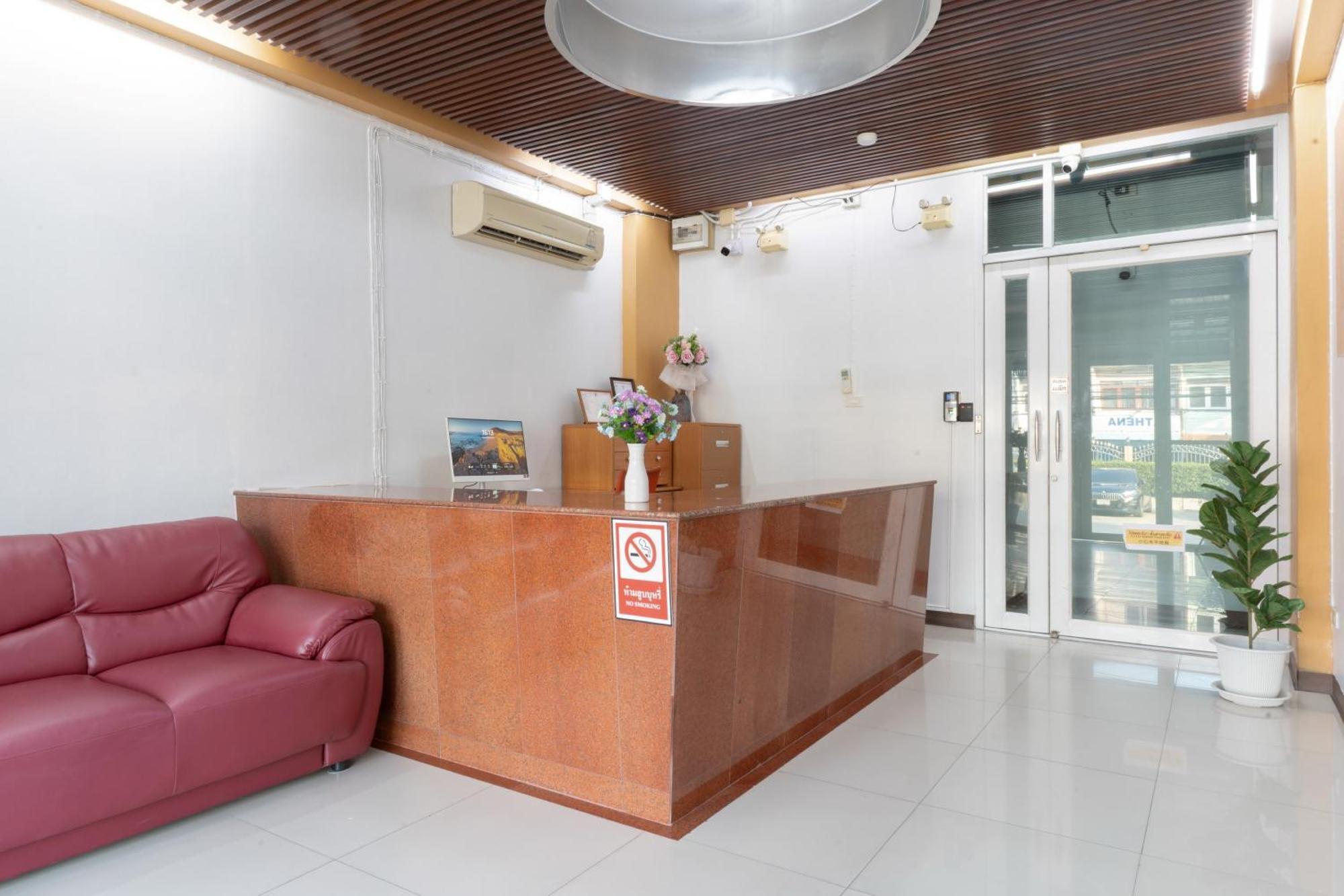 Nicha Residence Hotel バンコク都 エクステリア 写真